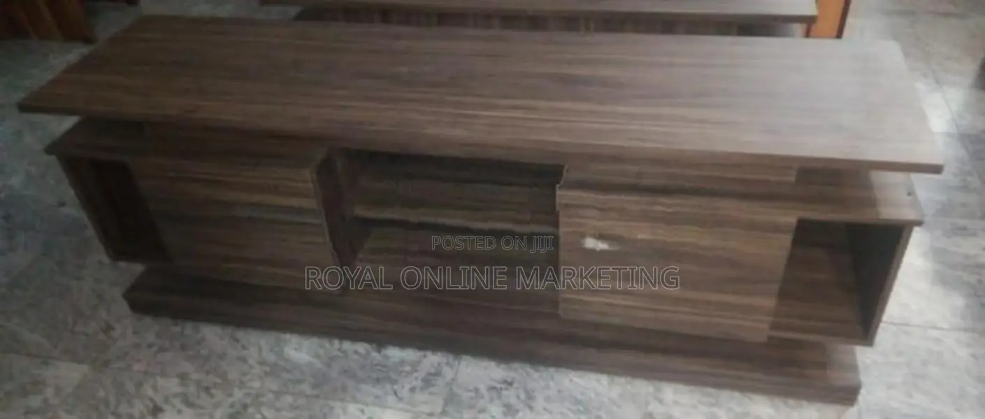 TV Stand (O-8)