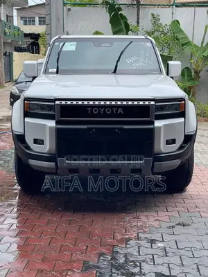 Toyota Land Cruiser Prado 2.7 2025 White