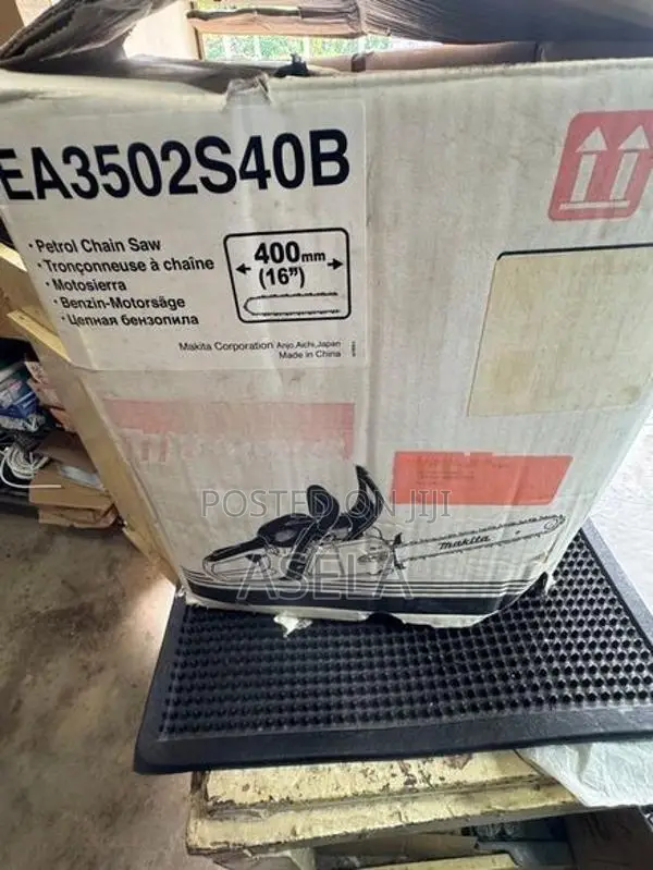 Makita Chainsaw