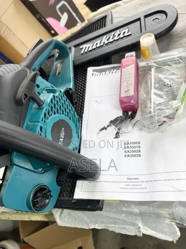 Makita Chainsaw
