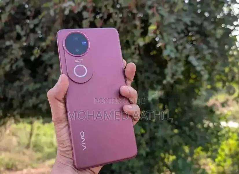 Vivo V50 (Used)