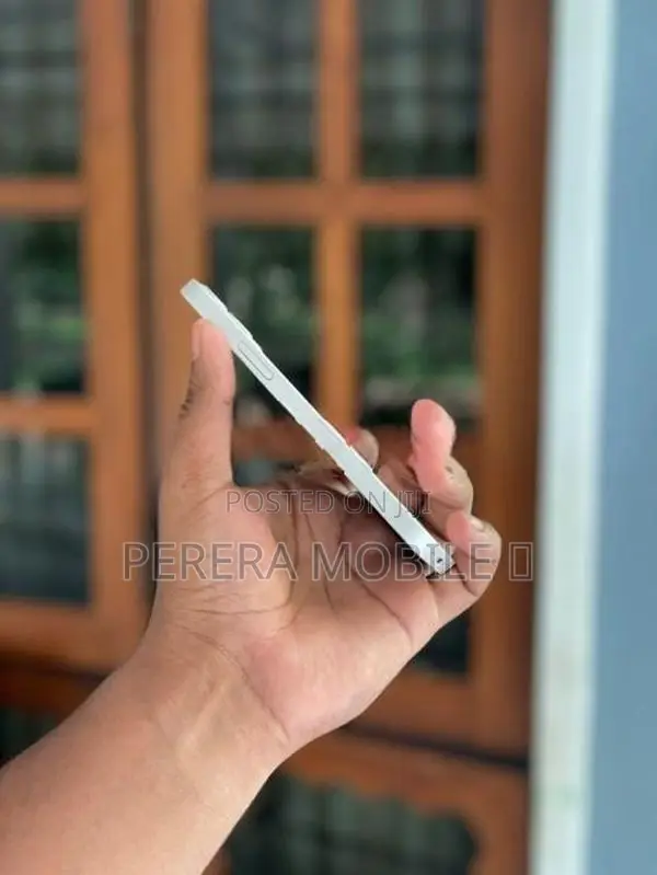 Apple iPhone 12 mini (Used)