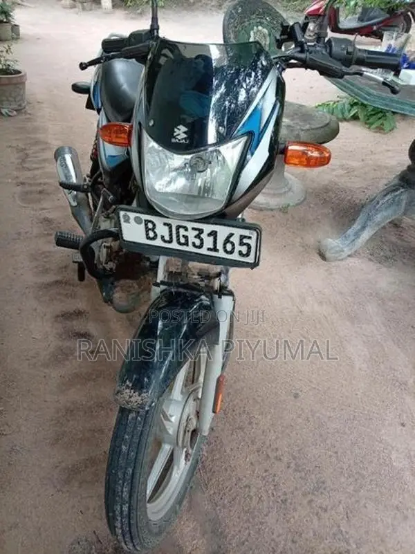 Bajaj CT100 2024