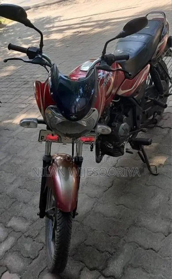 Bajaj Discover 2010