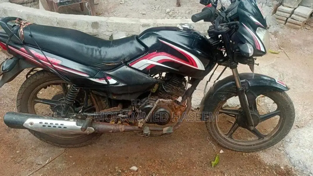 TVS Metro 2011