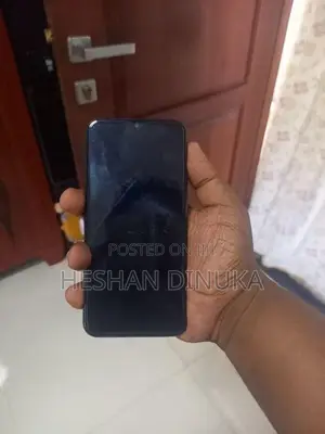 KXD D68S 2GB 32GB (Used)