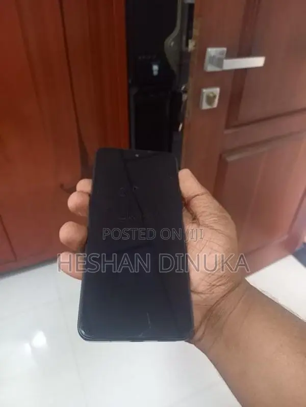 KXD D68S 2GB 32GB (Used)