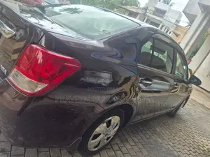 Toyota Axio Hybrid G Grade 2014
