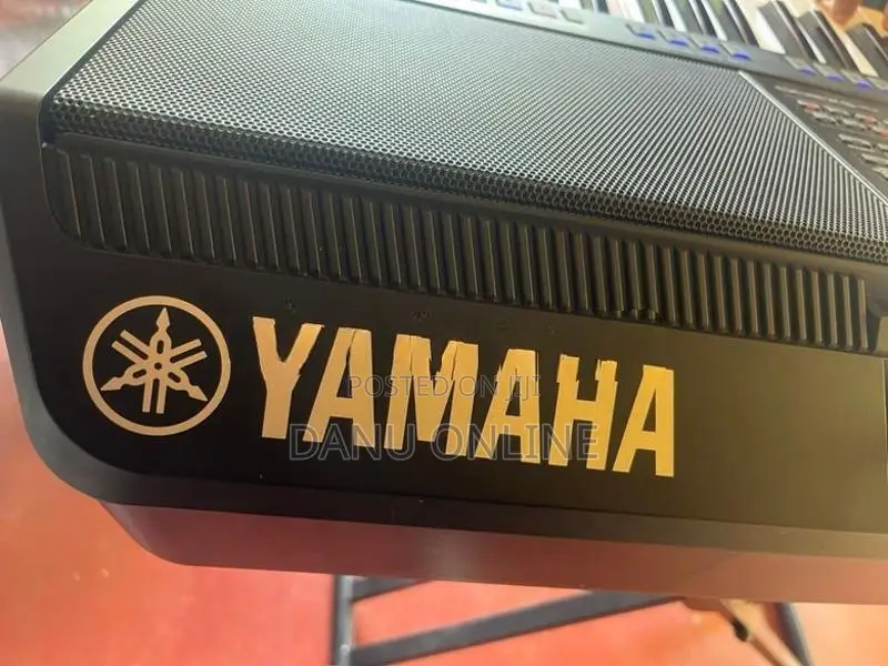 Yamaha PSR SX 900