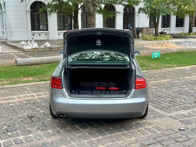 Audi A4 2011