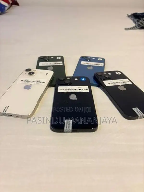 Apple iPhone 13 (Used)