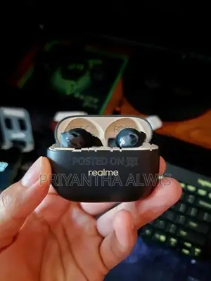 Realme Buds T300