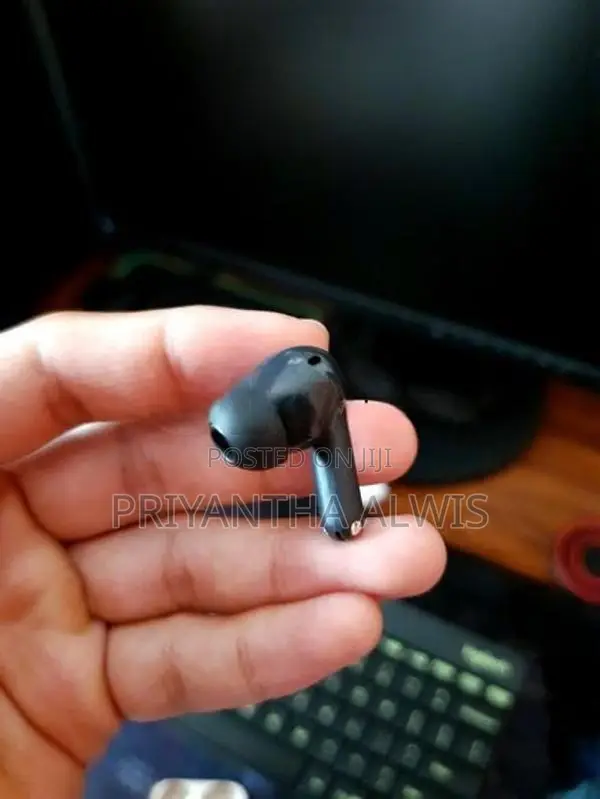 Realme Buds T300
