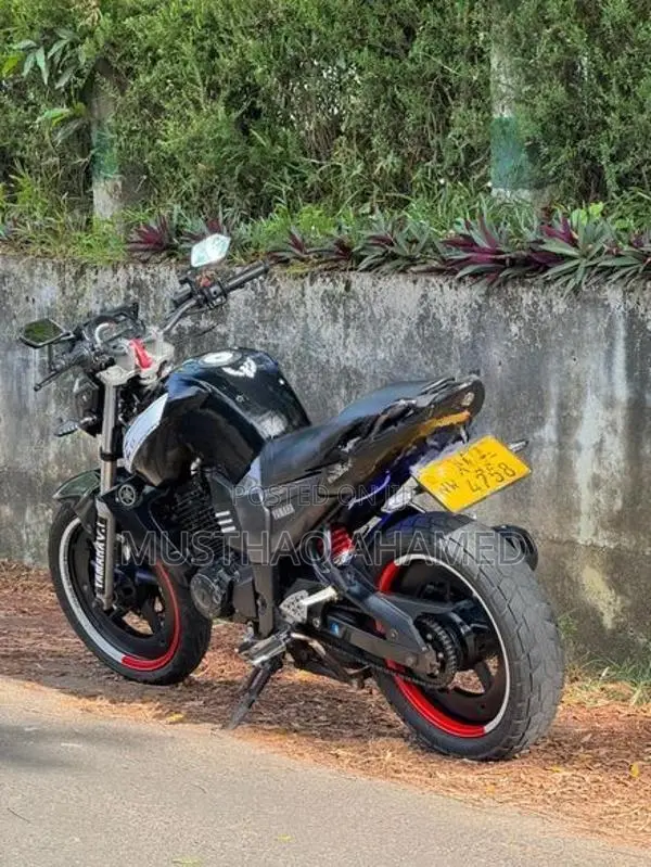 Yamaha FZS V1 2012
