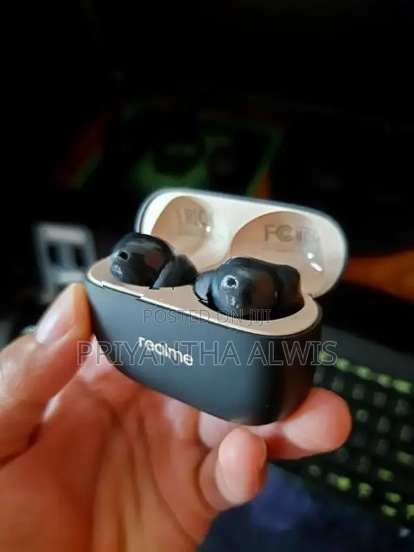 Realme Buds T300