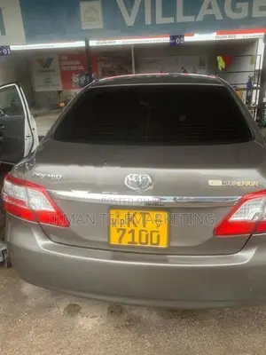 Toyota Premio 2011