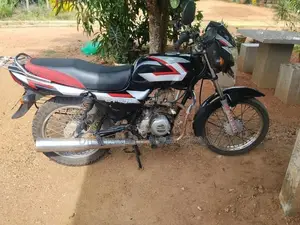 Bajaj CT100 2011