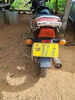 Bajaj CT100 2011