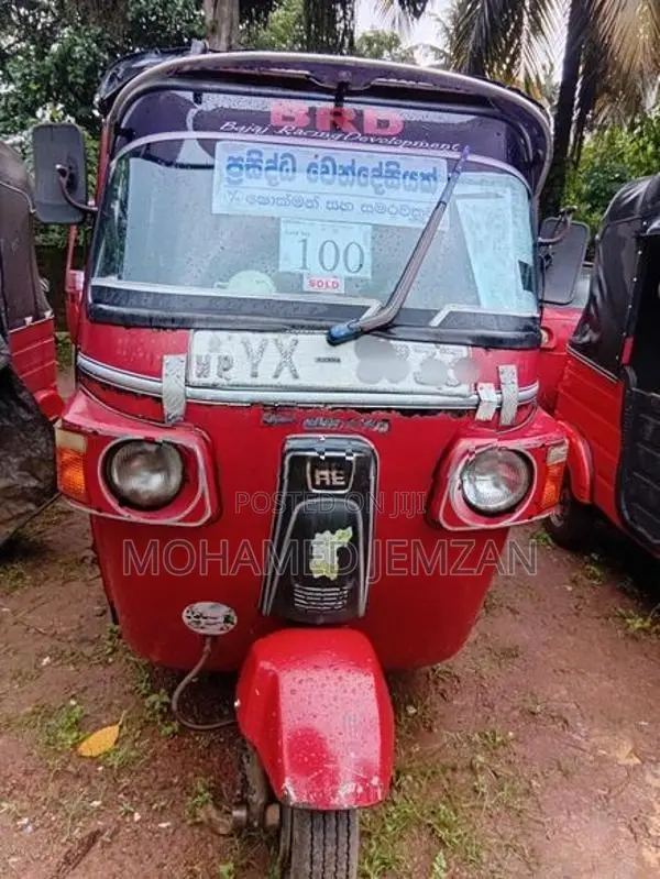 Bajaj RE 2012