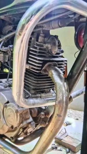Bajaj Caliber 2005