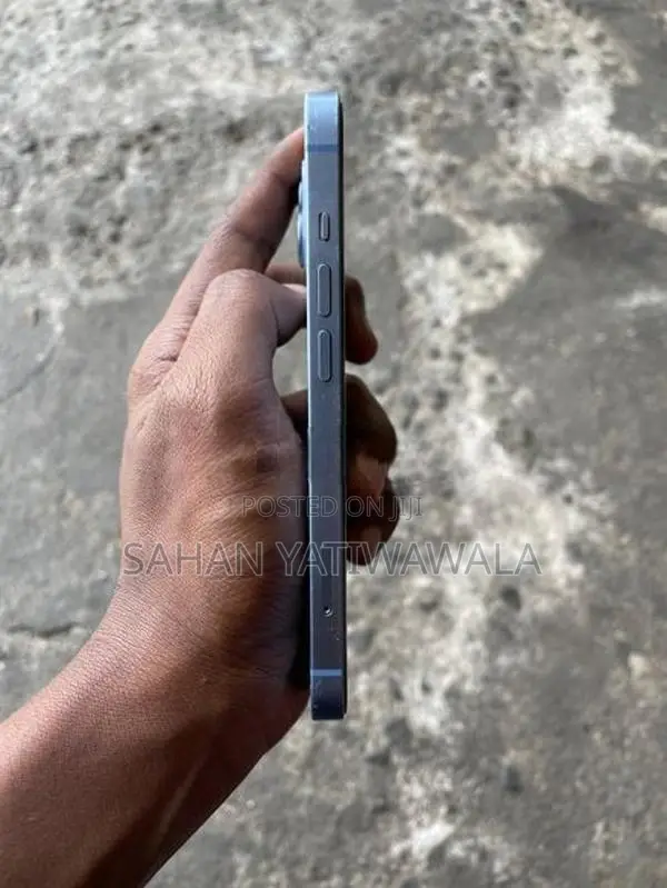 Apple iPhone 14 (Used)