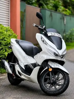 Honda PCX 150 2021