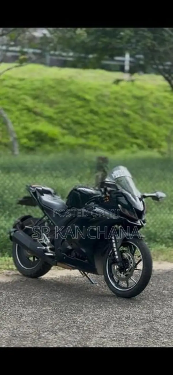 Yamaha R15 V2 V3 2019