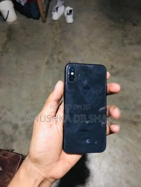Apple iPhone X (Used)