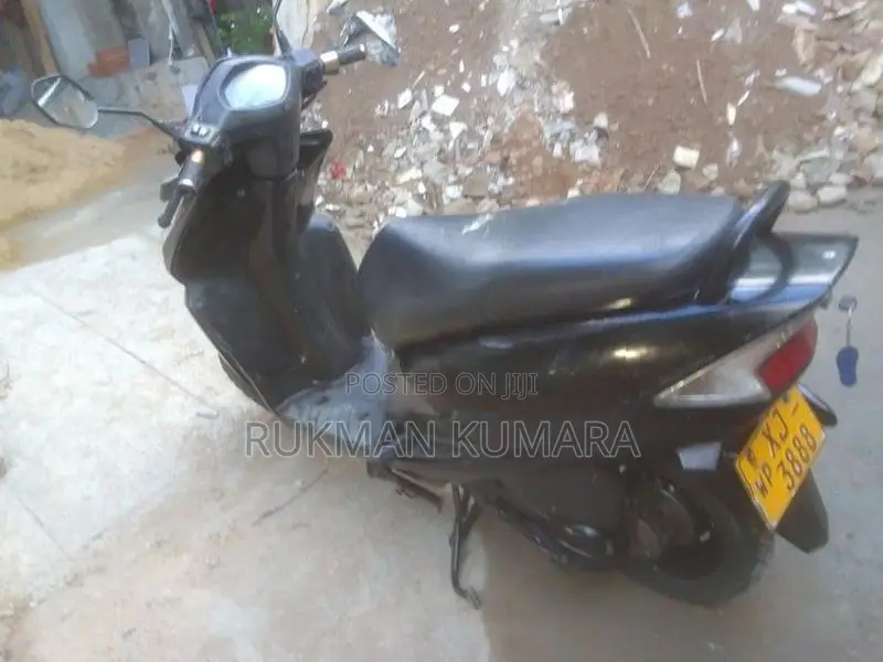 Honda Dio 2011