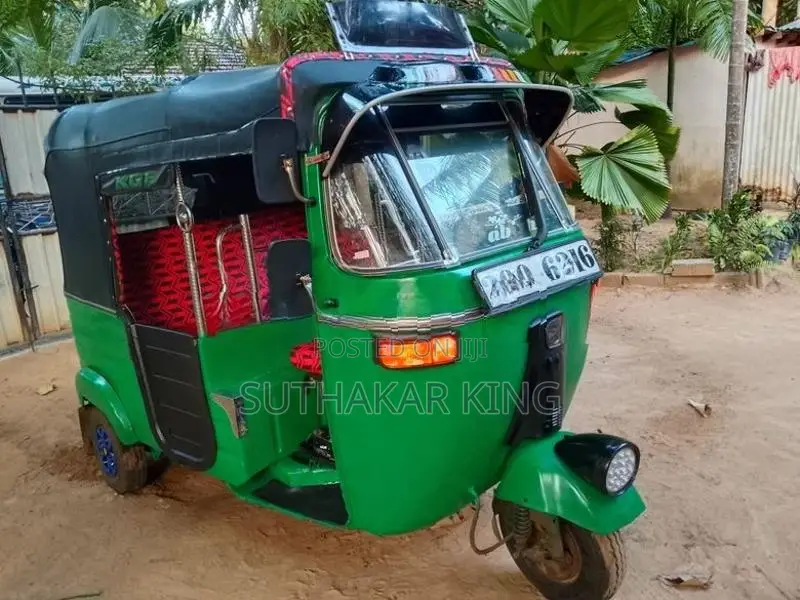 Bajaj RE 1994