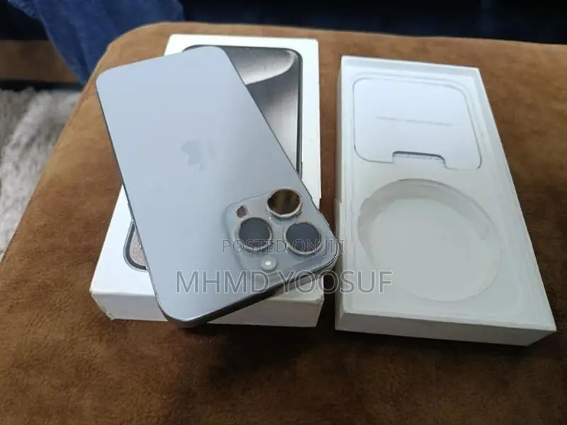 Apple iPhone 15 Pro Max (Used)