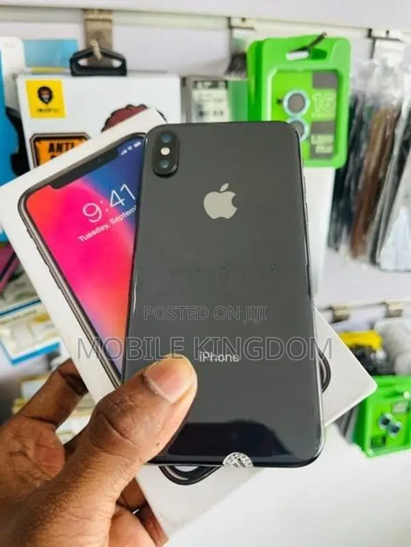 Apple iPhone XS 64GB Black Fullset (Used)