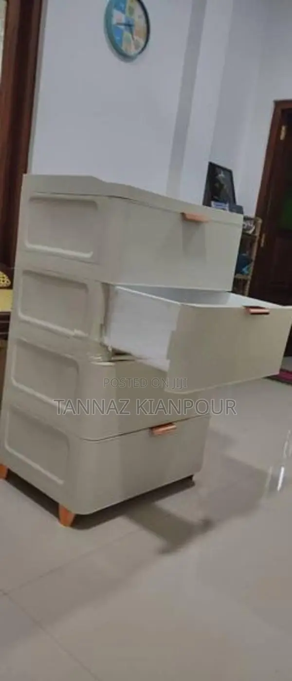 4-Drawer Storage Chest