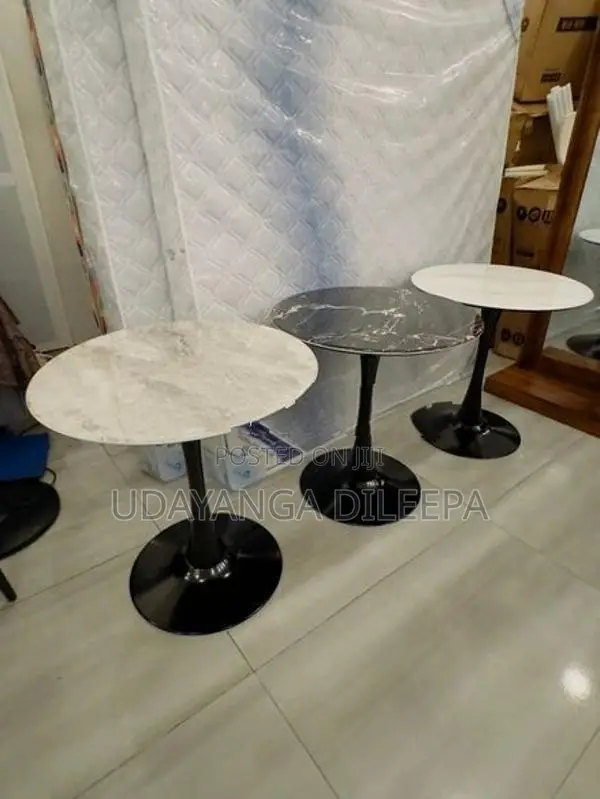 Restaurants Round Table