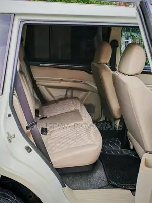 Mitsubishi Montero Sport 2011