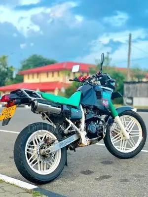 Honda AX1 2010