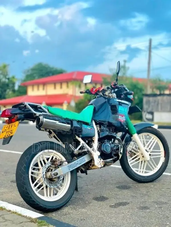 Honda AX1 2010