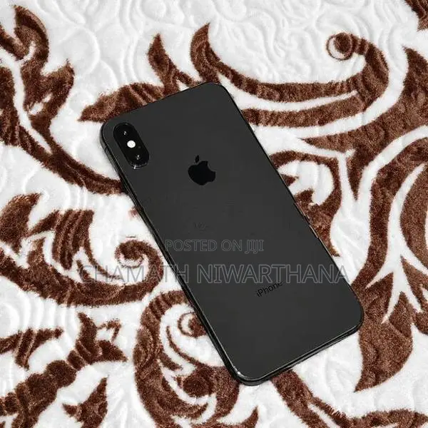 Apple iPhone XS (Used)