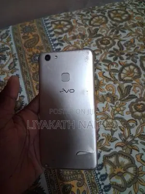 Vivo V7 (Used)