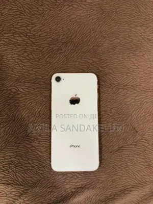 Apple iPhone 8 (Used)
