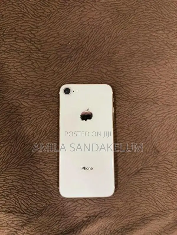 Apple iPhone 8 (Used)