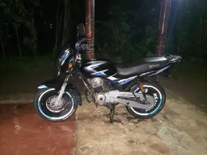 Bajaj CT100 2006