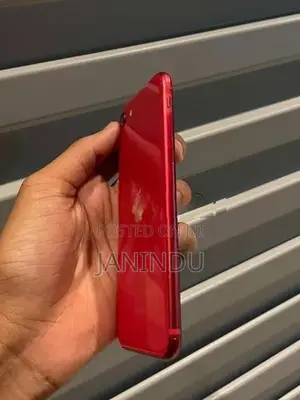 Apple iPhone SE 2 (Used)
