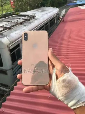 Apple iPhone XS Max (Used)