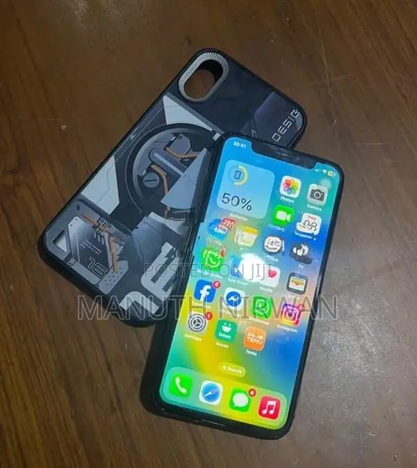 Apple iPhone X 256GB Black Edition (Used)