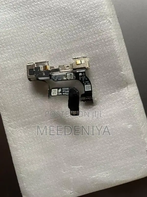 Apple iPhone 12 Camera (Used)