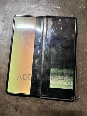 Samsung Galaxy Z Fold3 (Used)