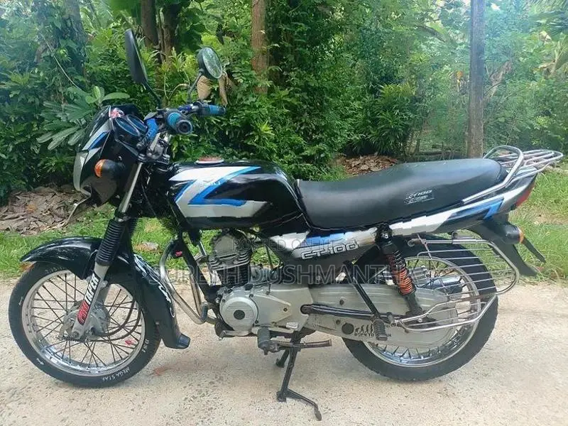 Bajaj CT100 2014