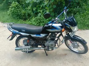 Bajaj CT100 2014