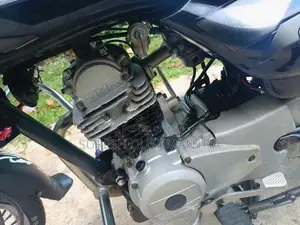 Bajaj CT100 2014